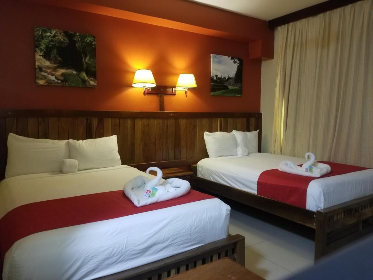 Caye Caulker Plaza Hotel 외부 사진