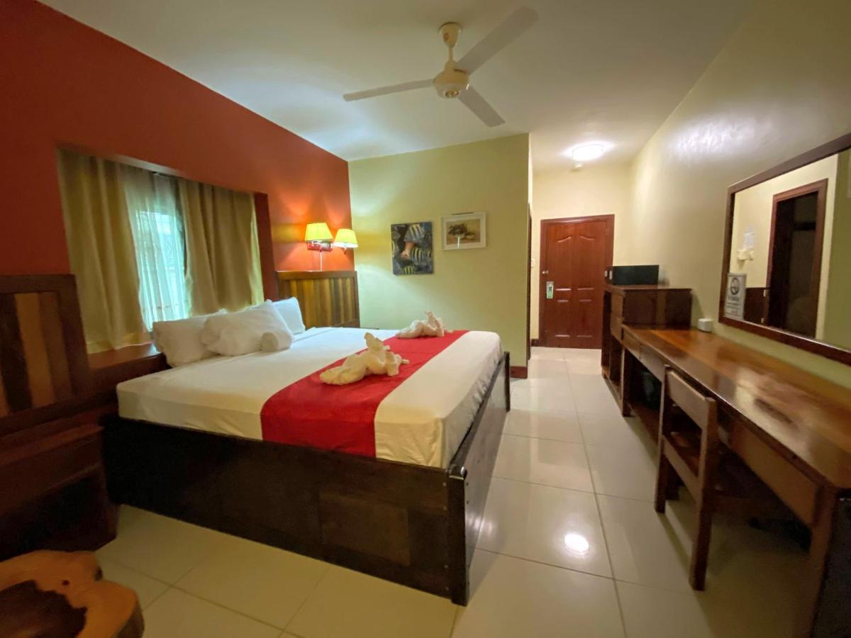 Caye Caulker Plaza Hotel 외부 사진