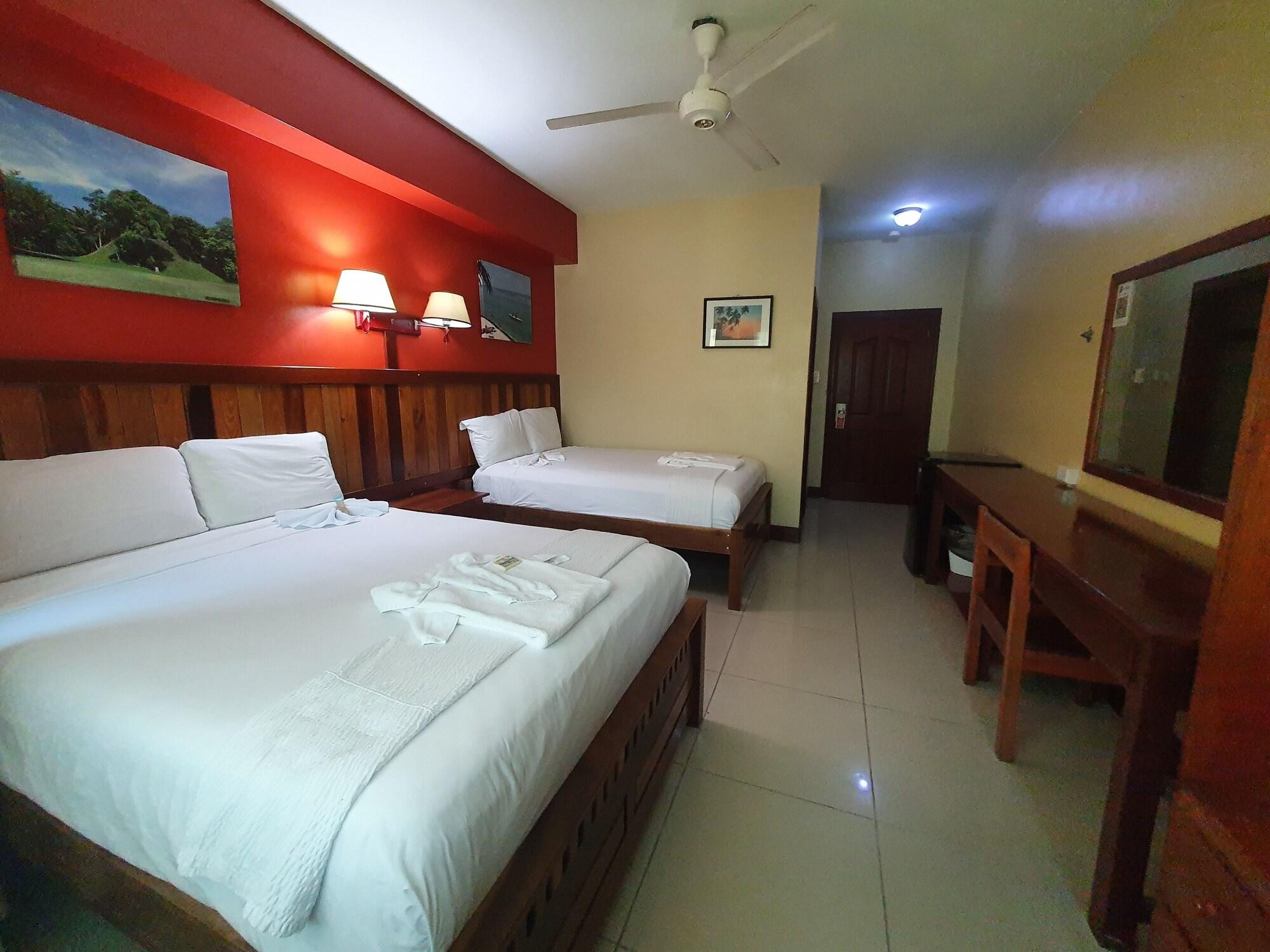 Caye Caulker Plaza Hotel 외부 사진