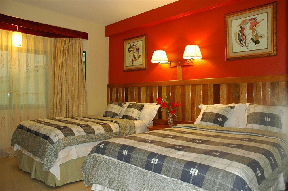 Caye Caulker Plaza Hotel 외부 사진